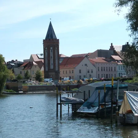 Deluxe Ferienwohnung Am Beetzsee